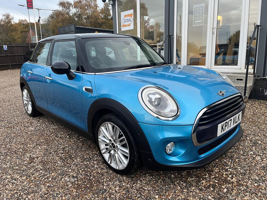 2017 MINI Mini 1.5 Cooper (s/s) Hatchback 5d