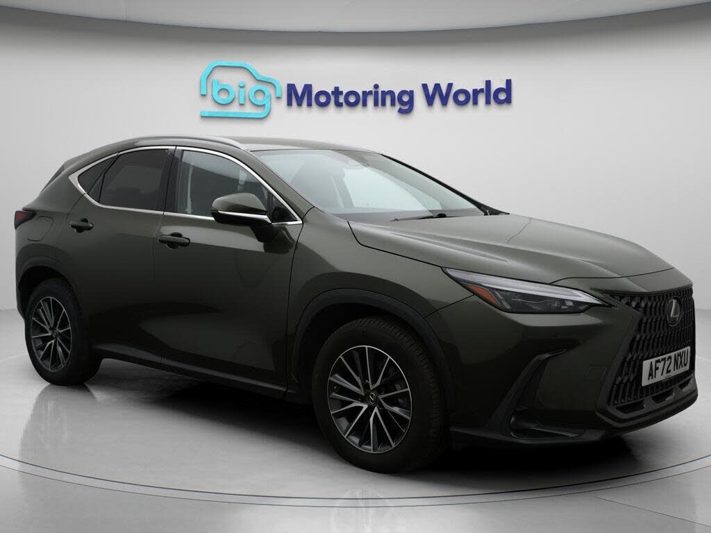 2022 Lexus NX 450h+ 2.5 NX Pack)