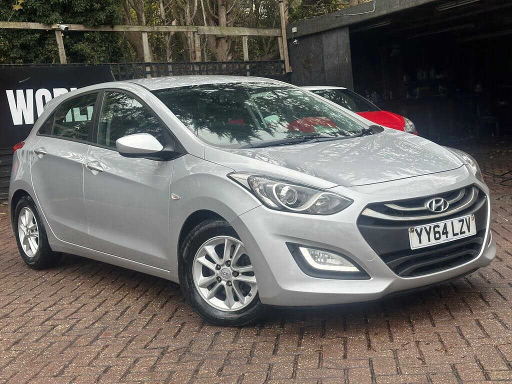 2014 Hyundai i30 1.6CRDi Active (108bhp) Blue Drive Hatchback 5d