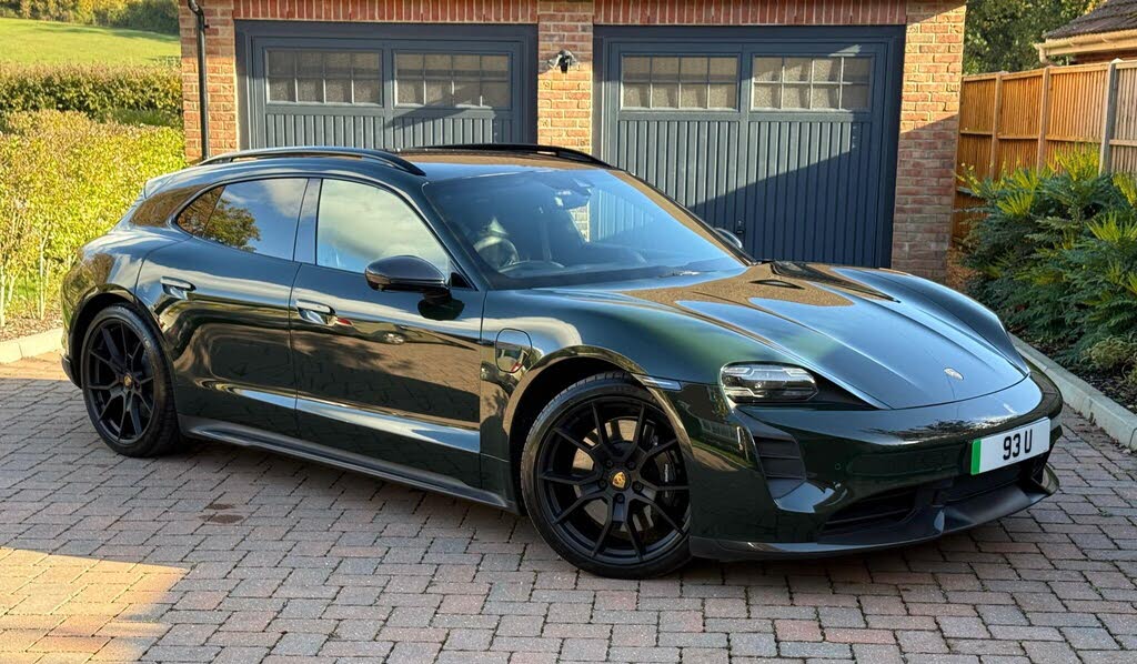 2022 Porsche Taycan E GTS Sport Turismo