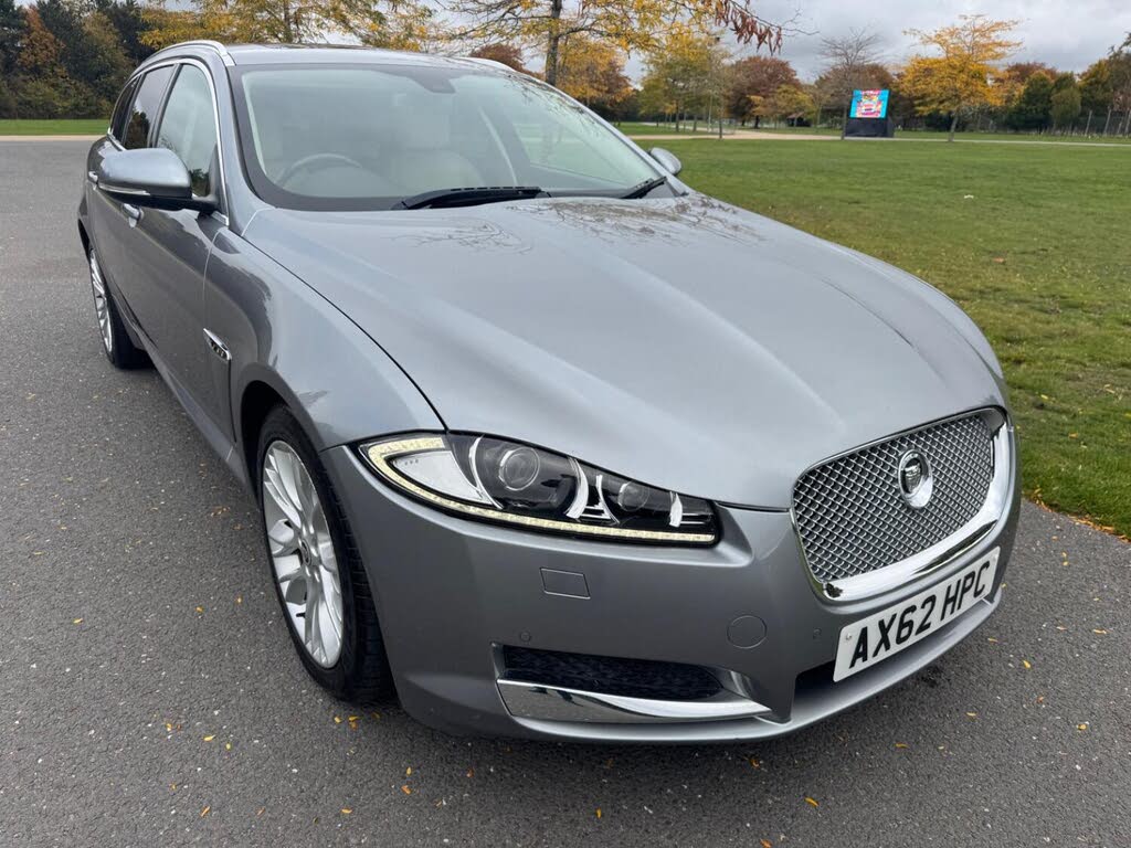 2013 Jaguar XF 2.2TD Premium Luxury (200ps) (s/s) Sportbrake 5d Auto