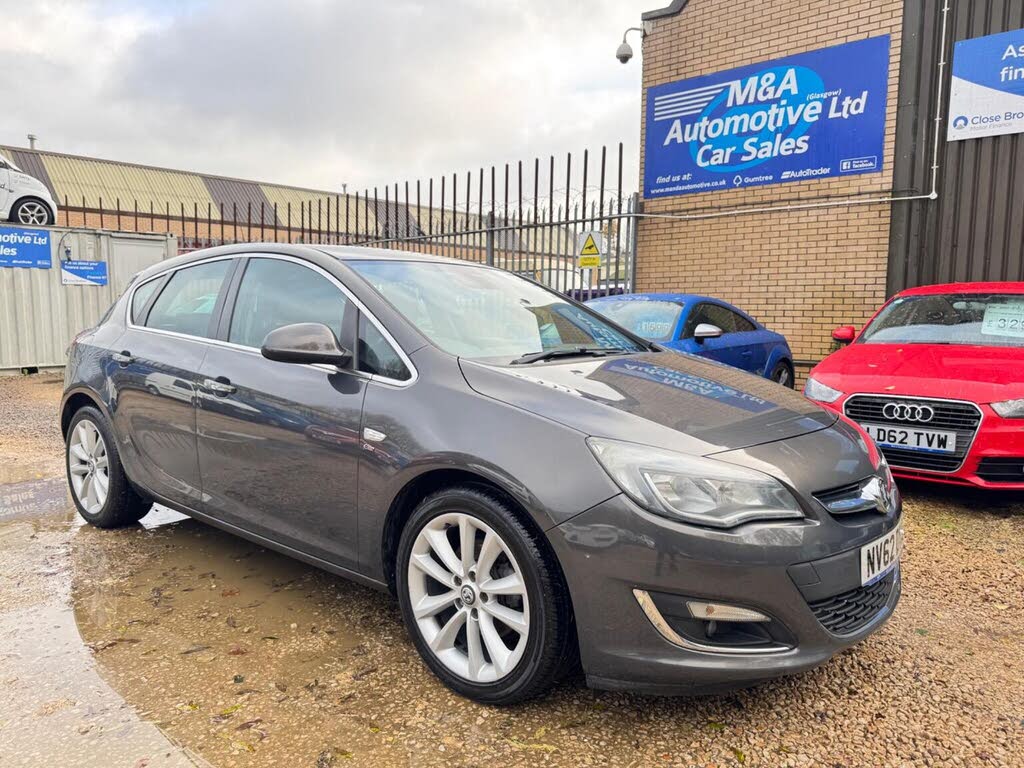 2013 Vauxhall Astra 2.0TD Elite ecoFLEX (s/s) Hatchback