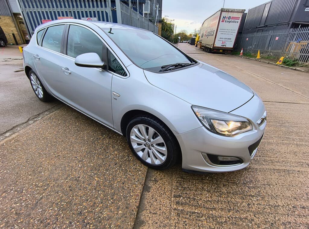 2014 Vauxhall Astra 1.6 SE (115ps) Hatchback