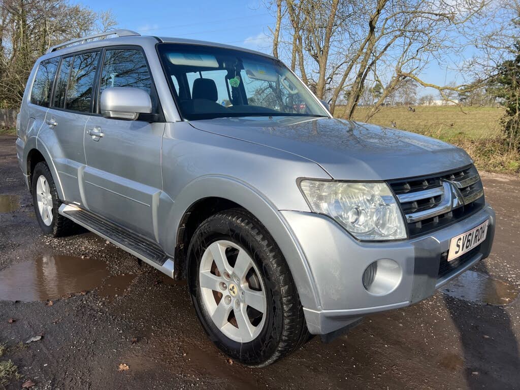 2011 Mitsubishi Shogun 3.2TD Equippe (197bhp) 4X4 Station Wagon 5d