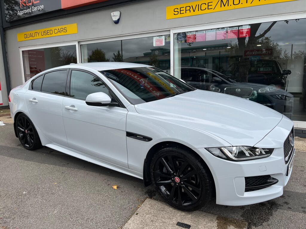 2018 Jaguar XE 2.0i R-Sport (200ps) 1999cc