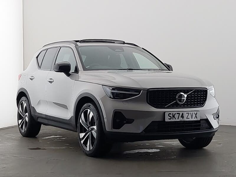 2024 Volvo XC40 2.0 B4 R-Design Pro