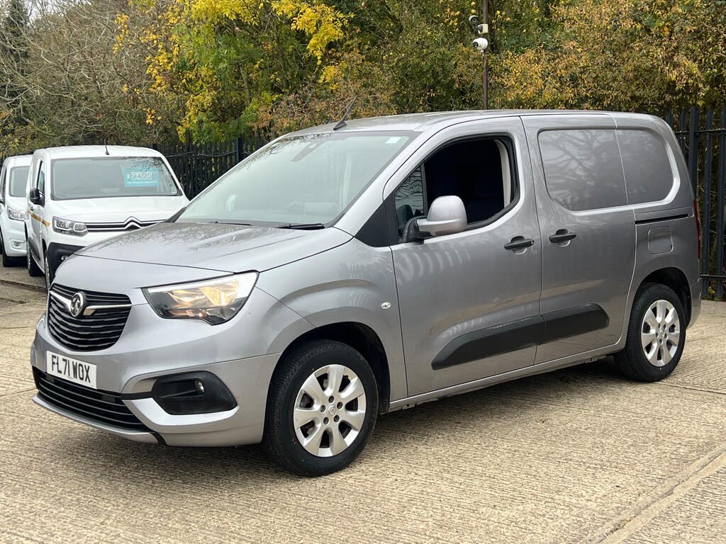 2021 Vauxhall Combo 1.5CDTi Griffin 2000
