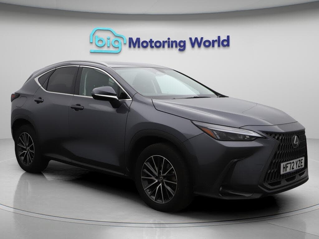 2022 Lexus NX 450h+ 2.5 NX Pack)