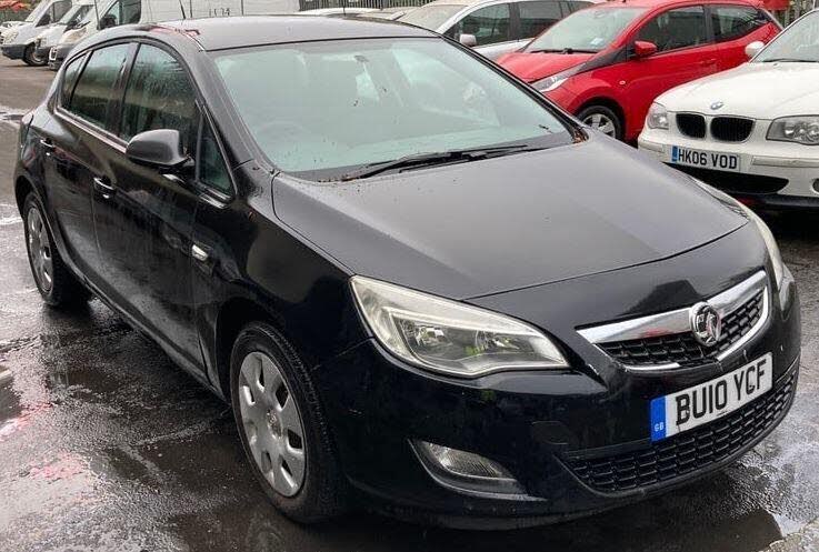 2010 Vauxhall Astra 1.6 Exclusiv (113bhp) Hatchback 5d