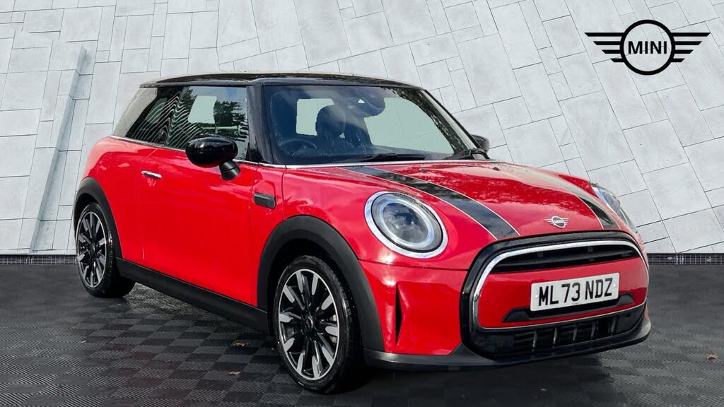 2023 MINI Cooper 1.5 Cooper Exclusive (Premium Manual) Hatchback 3d