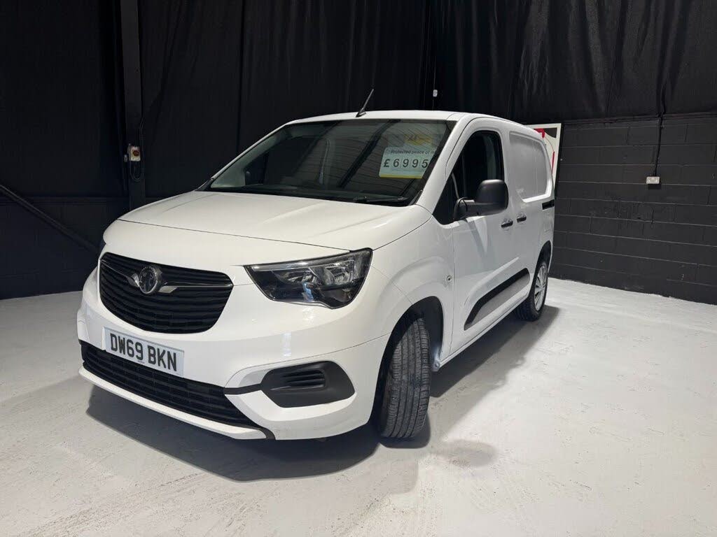 2020 Vauxhall Combo 1.5CDTi Sportive 2300 (100PS)(EU6d-T) L1H1 Panel
