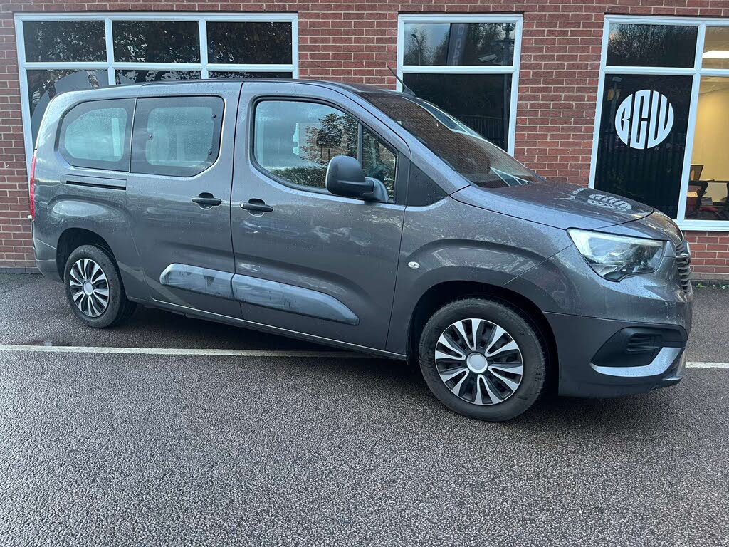 2019 Vauxhall Combo Life 1.2i Design XL