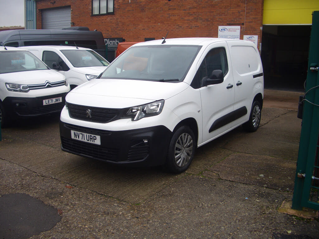 2022 Peugeot Partner 1.5 BlueHDi 1000 Professional Premium (100PS)(Eu6d)