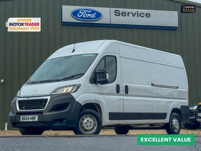 2024 Peugeot Boxer 2.2 BlueHDi Professional Premium+ 335 L3H2 Panel