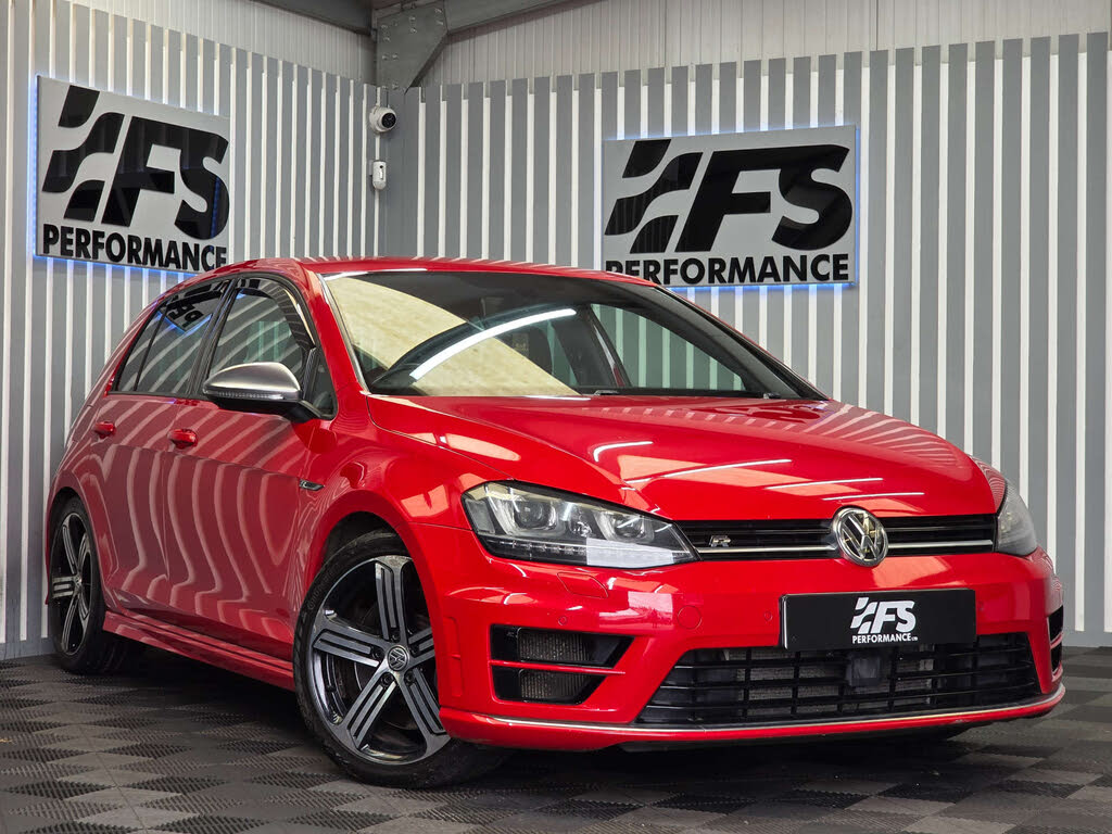 2015 Volkswagen Golf 2.0 TSI R Hatchback 5d DSG
