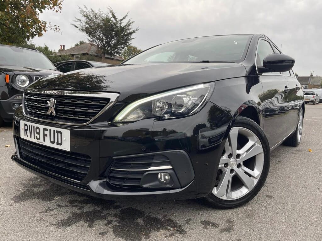 2019 Peugeot 308 SW 1.2 PureTech Allure (130bhp) EAT8