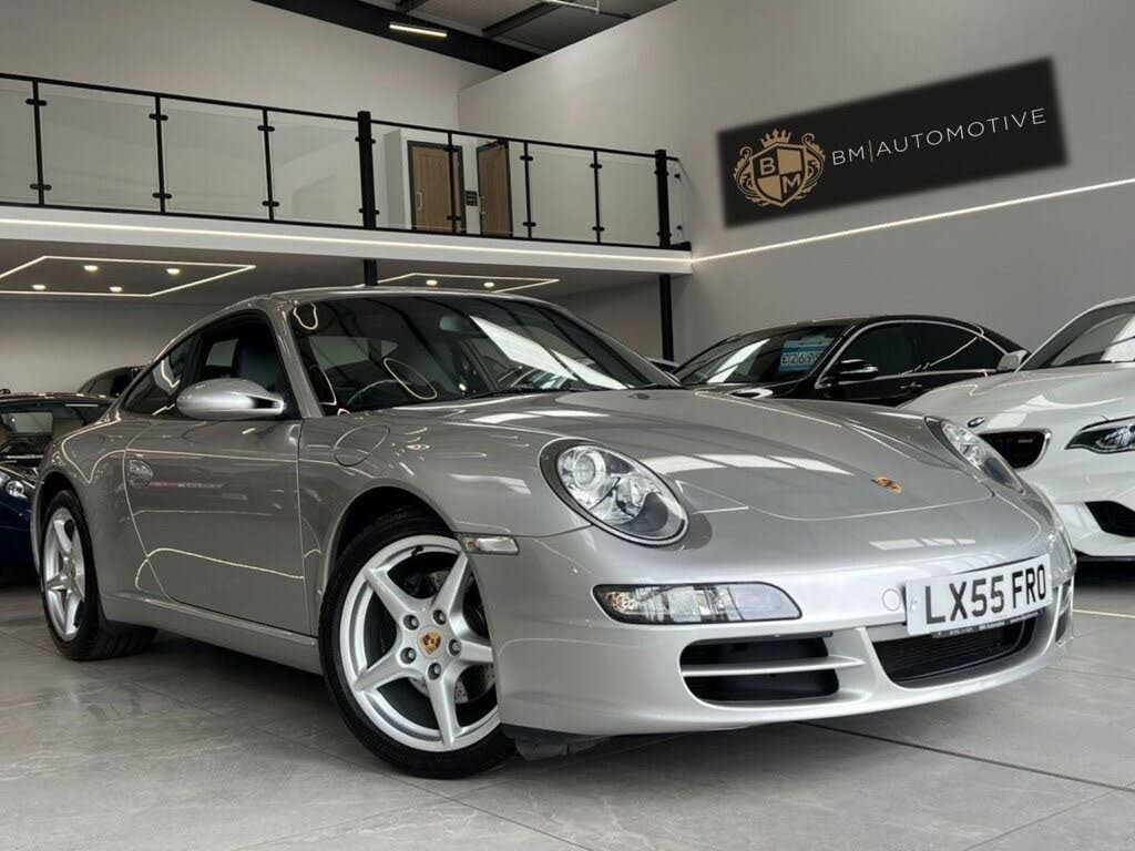 2005 Porsche 911 3.6 Carrera RWD Coupe
