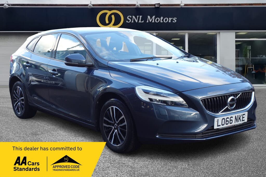 2017 Volvo V40 1.5 T2 Momentum Nav Plus
