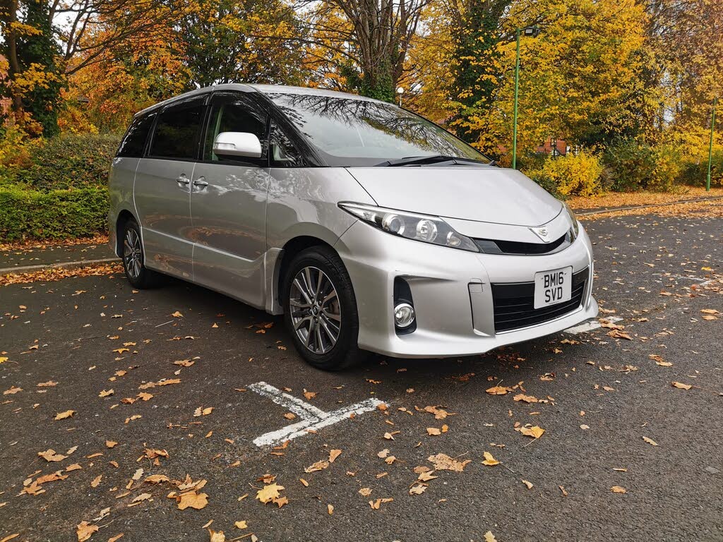 2016 Toyota Estima 2.4 Litre VVTi
