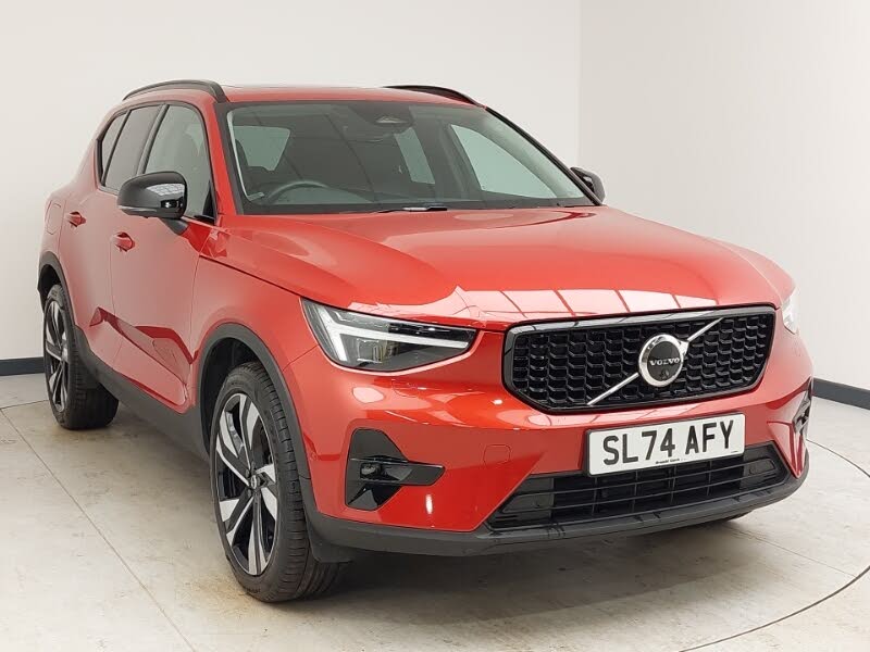 2024 Volvo XC40 2.0 B4 R-Design Pro