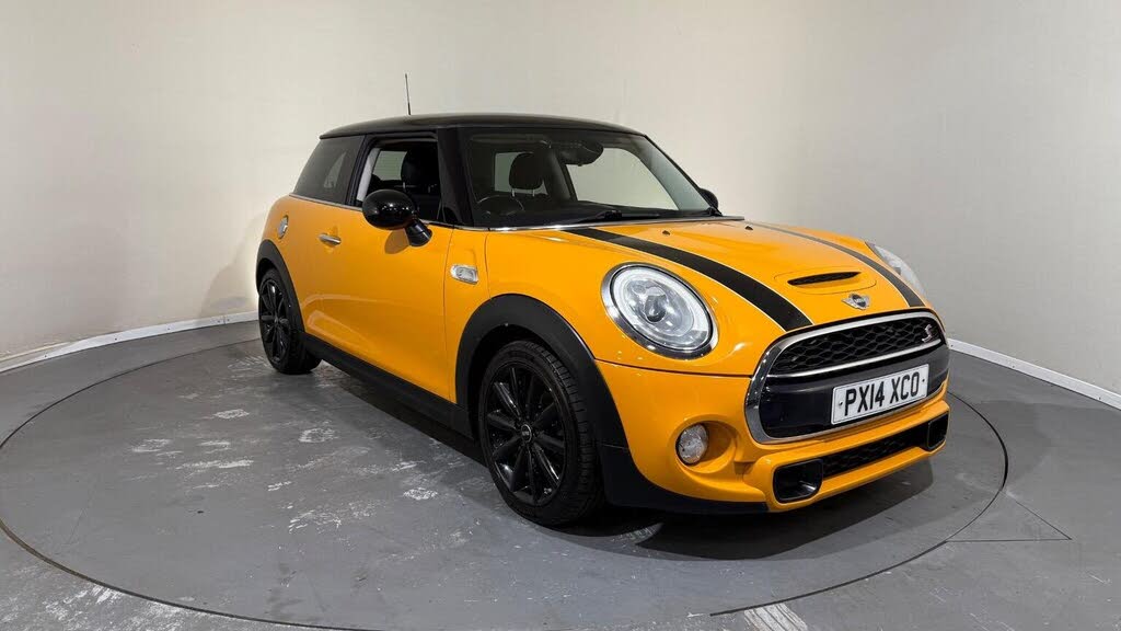 2014 MINI Mini 2.0 Cooper S 3d