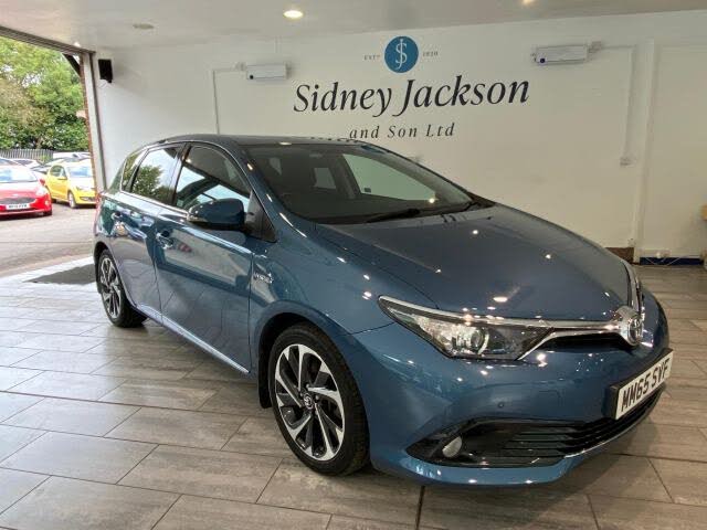 2016 Toyota Auris 1.8 VVT-i HSD Design Hatchback