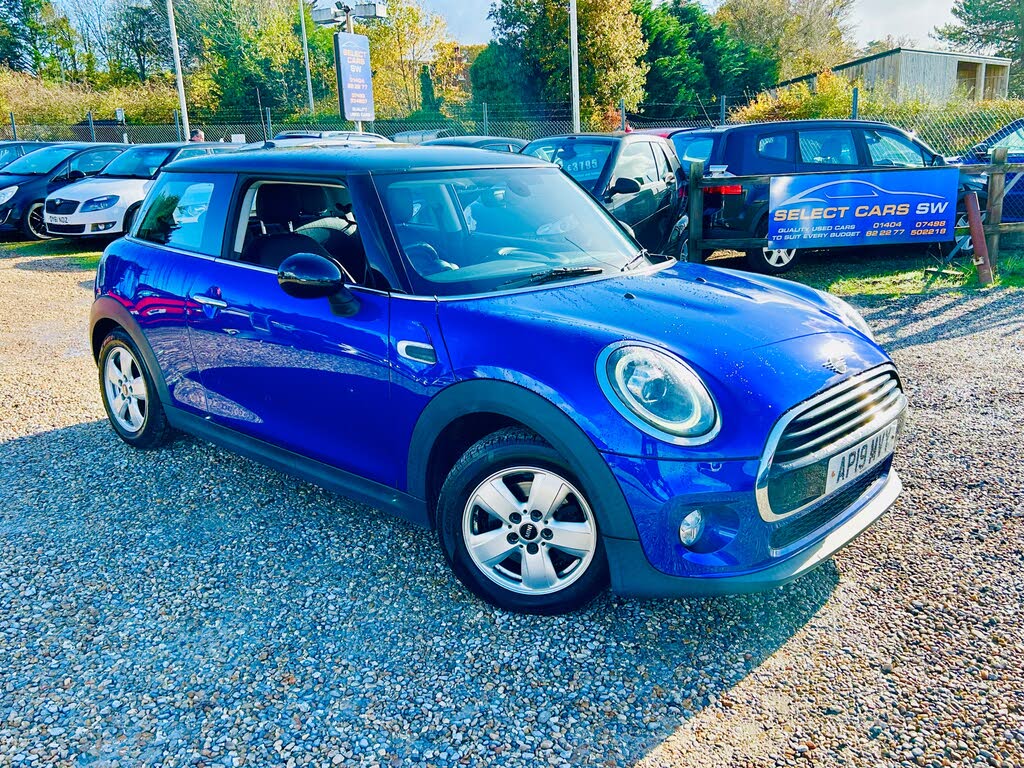 2019 MINI Cooper 1.5 Cooper Classic Hatchback 3d