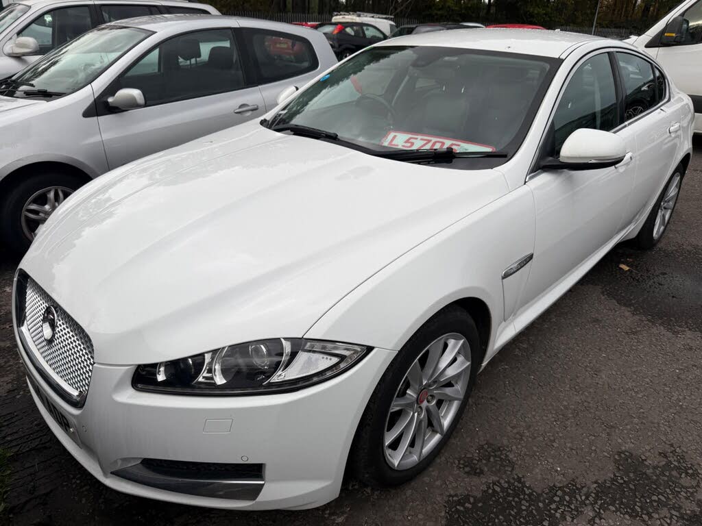 2014 Jaguar XF 2.2TD Premium Luxury (200ps) Saloon 4d