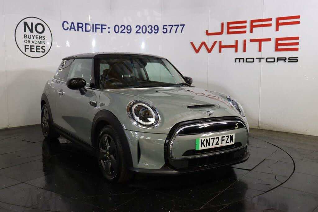 2022 MINI Mini E Cooper S 1)