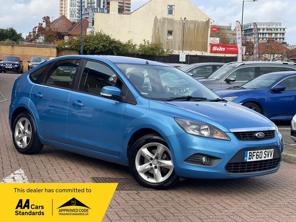 2010 Ford Focus 1.6 Zetec Hatchback 5d auto