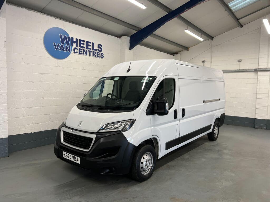 2023 Peugeot Boxer 2.2 BlueHDi Professional Premium+ 335 L3H2 Panel