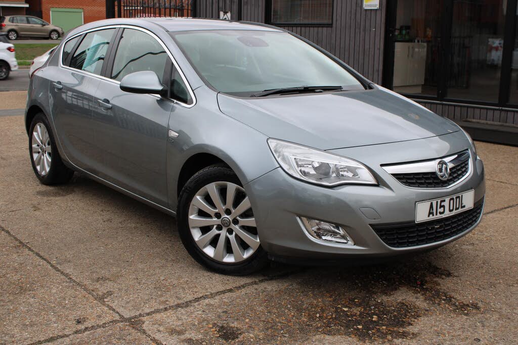 2011 Vauxhall Astra 2.0TD Elite 2.0CDTi 16v (165ps) auto