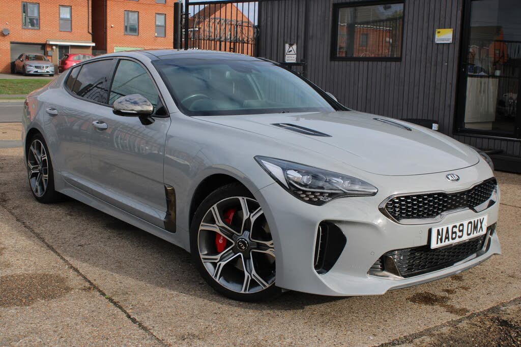 2019 Kia Stinger 3.3 T-GDi GT S (365bhp)