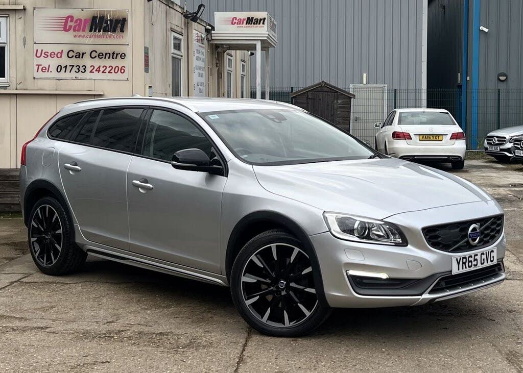 2015 Volvo V60 2.4TD D4 Cross Country Lux