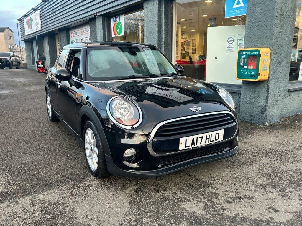 2017 MINI Mini 1.5 Cooper (s/s) Hatchback 5d