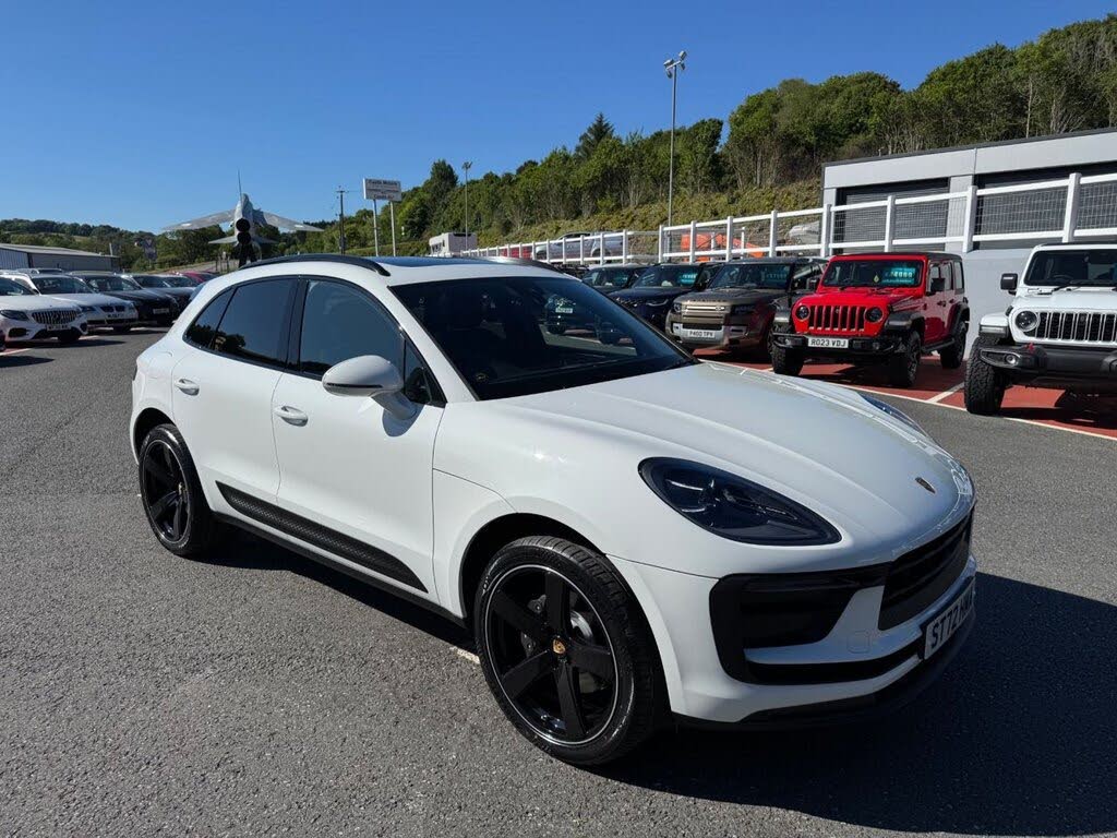 2022 Porsche Macan 2.0