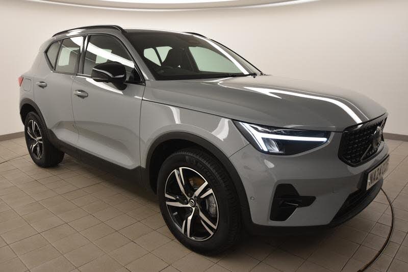 2024 Volvo XC40 2.0 B3 Plus