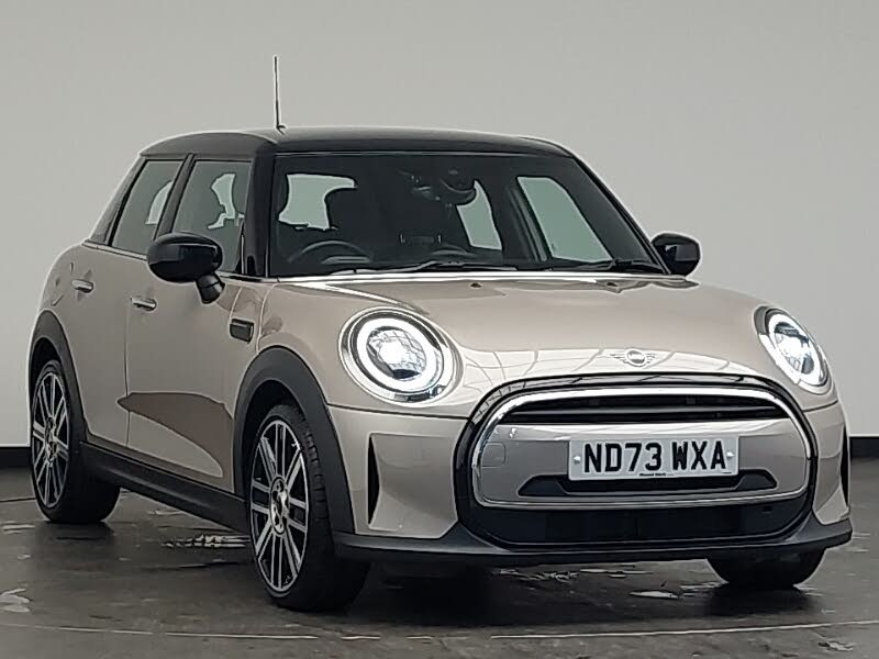 2023 MINI Mini 1.5 Cooper Exclusive (Premium Auto) Hatchback 5d Auto
