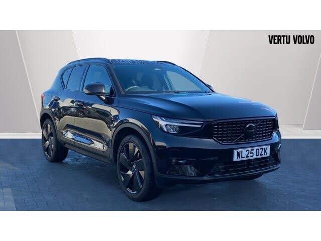 2025 Volvo XC40 2.0 B3 Plus Pro Black Edition