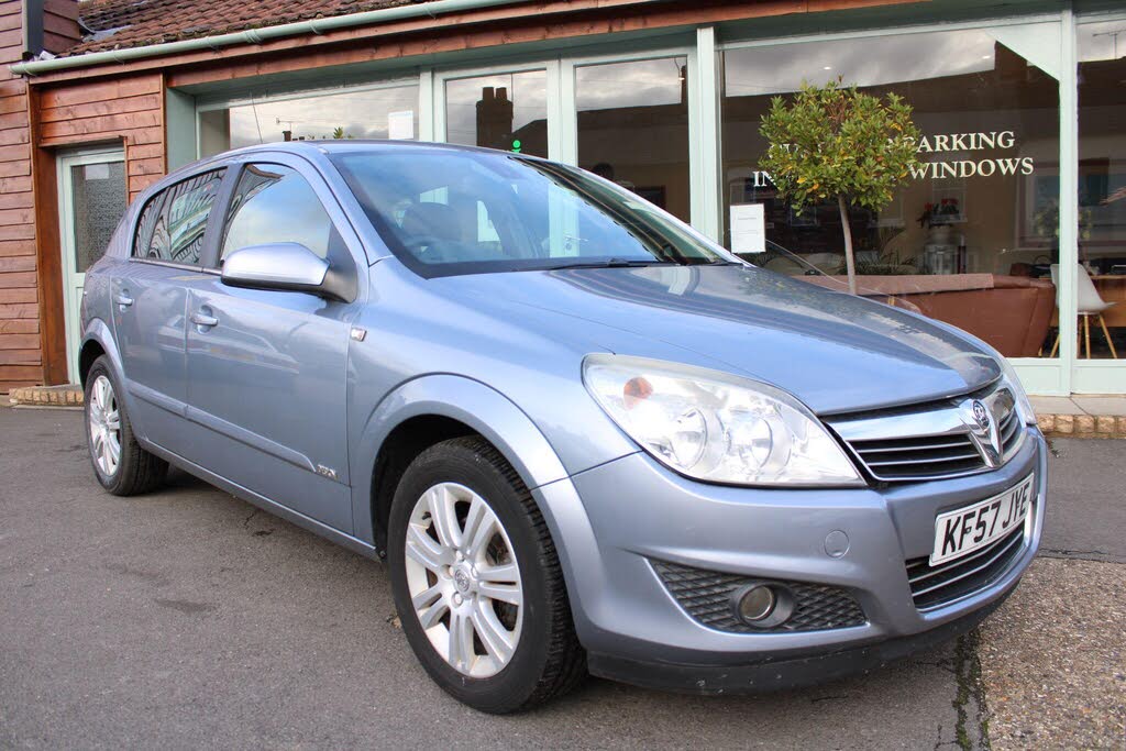 2007 Vauxhall Astra 1.8 Design (140ps) Hatchback 5d auto