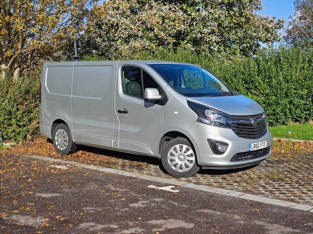 2017 Vauxhall Vivaro 1.6CDTi Sportive 2900 L1H1 (125PS)(EU6) BiTurbo (s/s) Panel