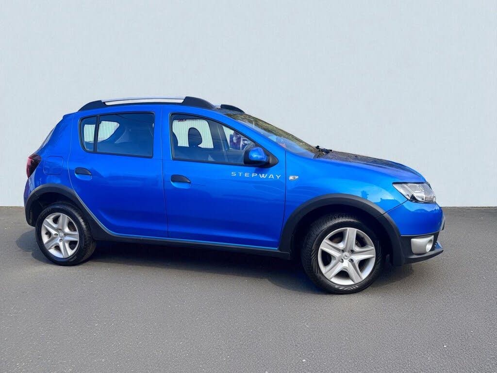 2015 Dacia Sandero Stepway 0.9 TCe Laureate