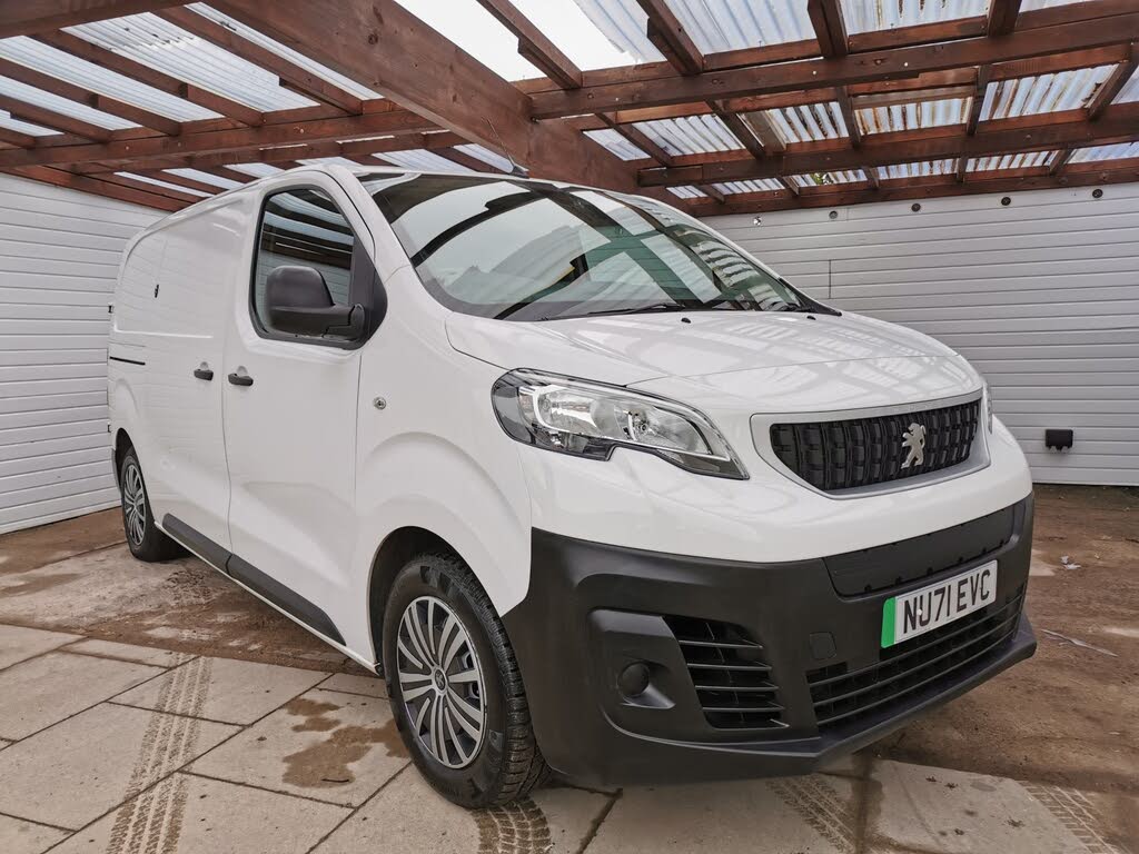 2021 Peugeot Expert E Professional Standard 75kWh Panel