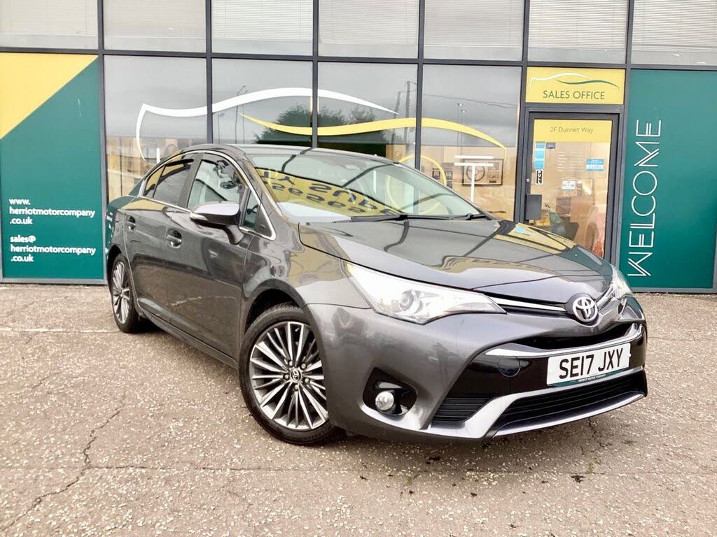 2017 Toyota Avensis 1.8 V-matic Design Saloon 4d
