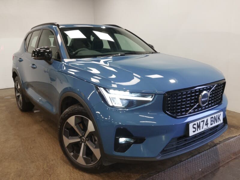 2024 Volvo XC40 2.0 B3 Plus