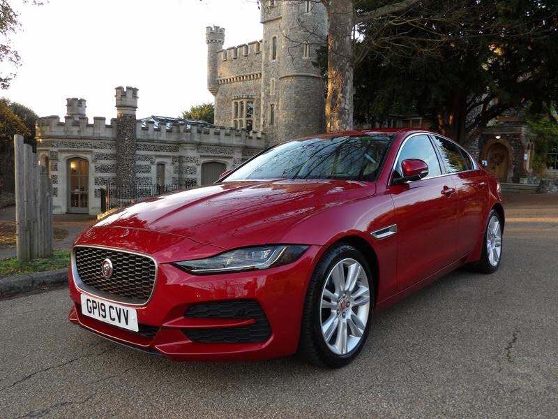 2019 Jaguar XE 2.0i SE (250ps)