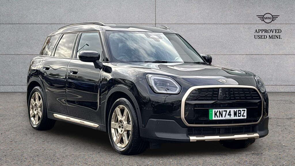 2024 MINI Mini Countryman E Cooper E Exclusive