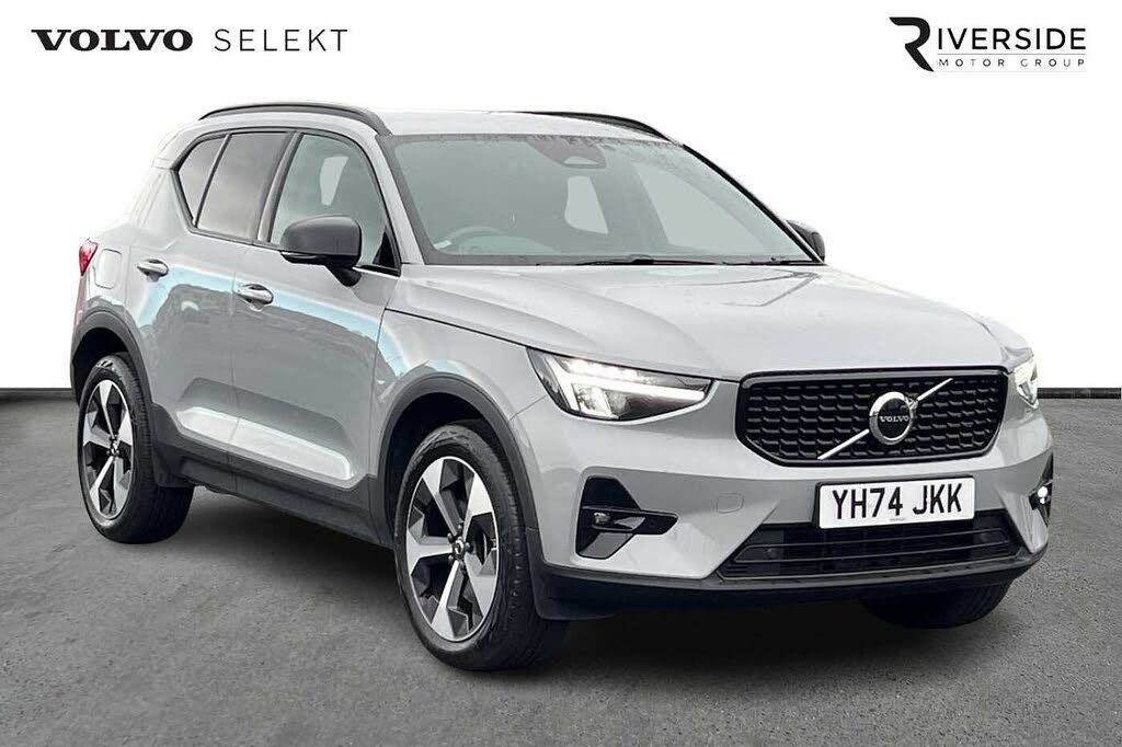 2024 Volvo XC40 2.0 B3 Plus