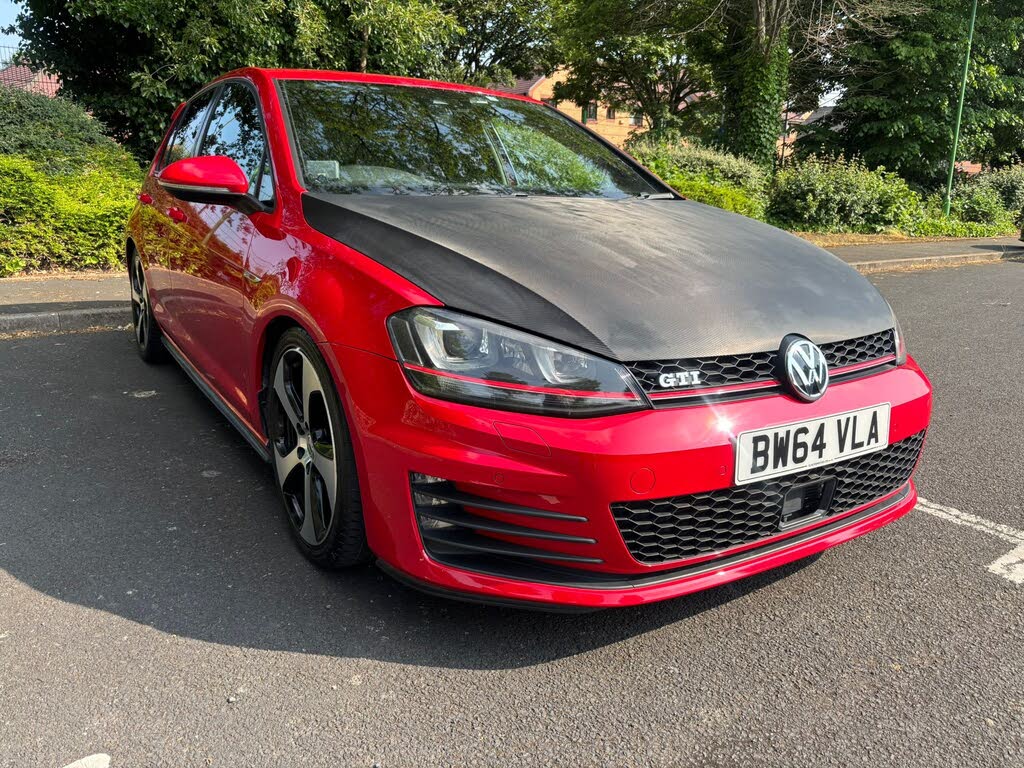 2015 Volkswagen Golf 2.0 GTI + 5d DSG