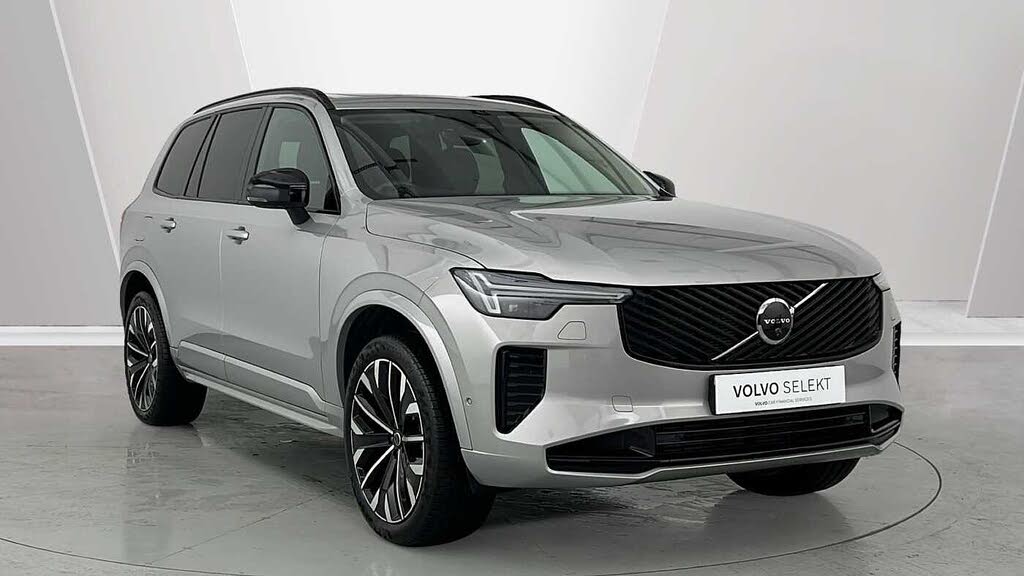 2025 Volvo XC90 2.0 T8 Plus Pro
